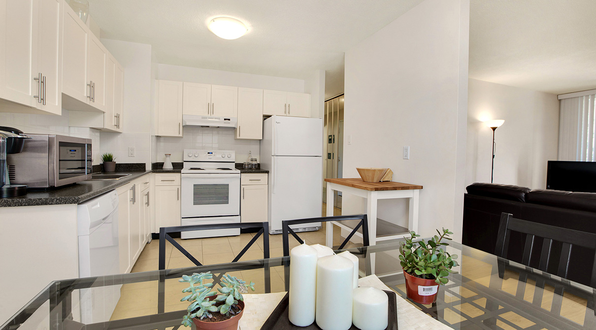 Queenswood House Rental Apartments Rental Apartments Hollyburn Properties