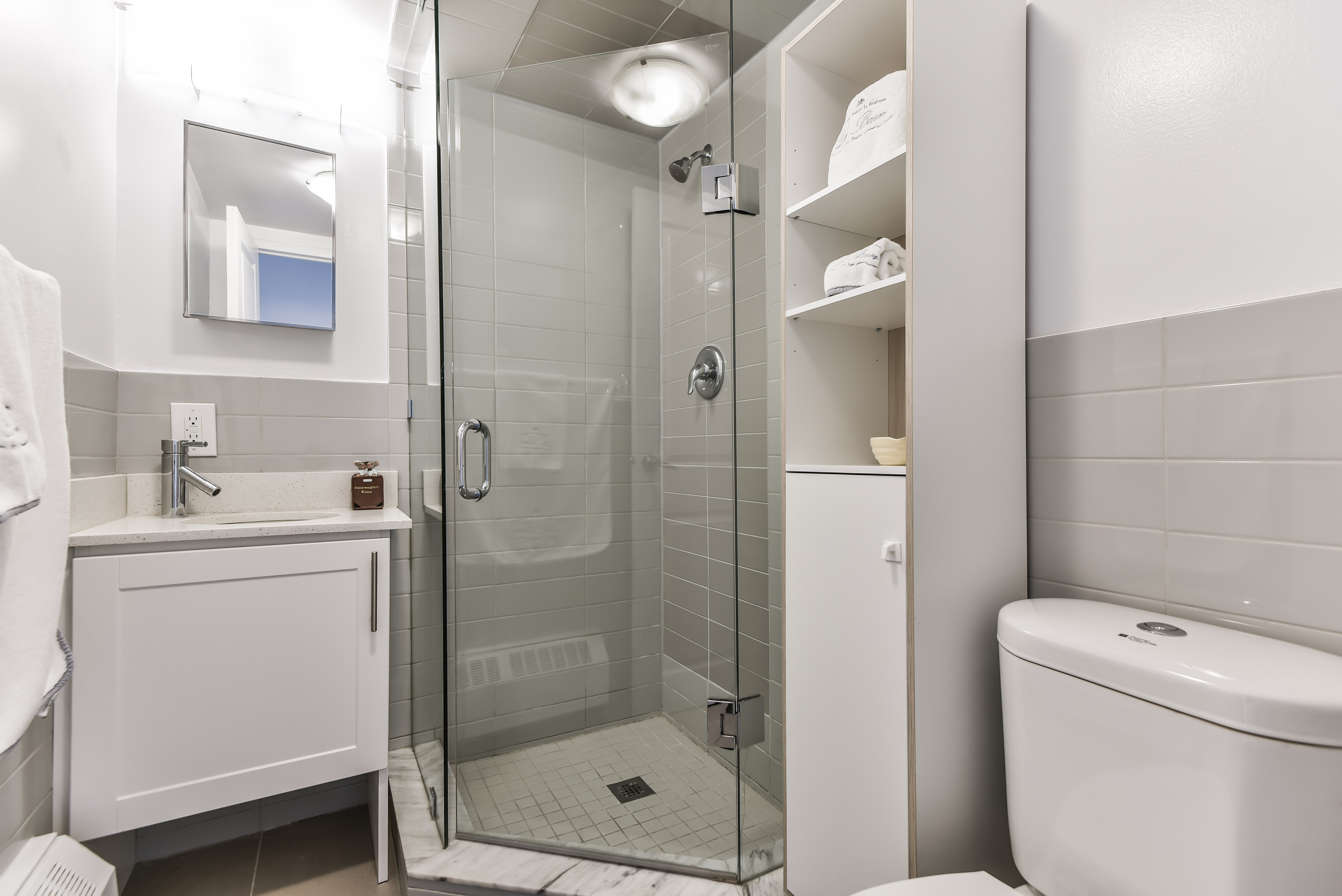 Prince Arthur - 2 Bedroom 3