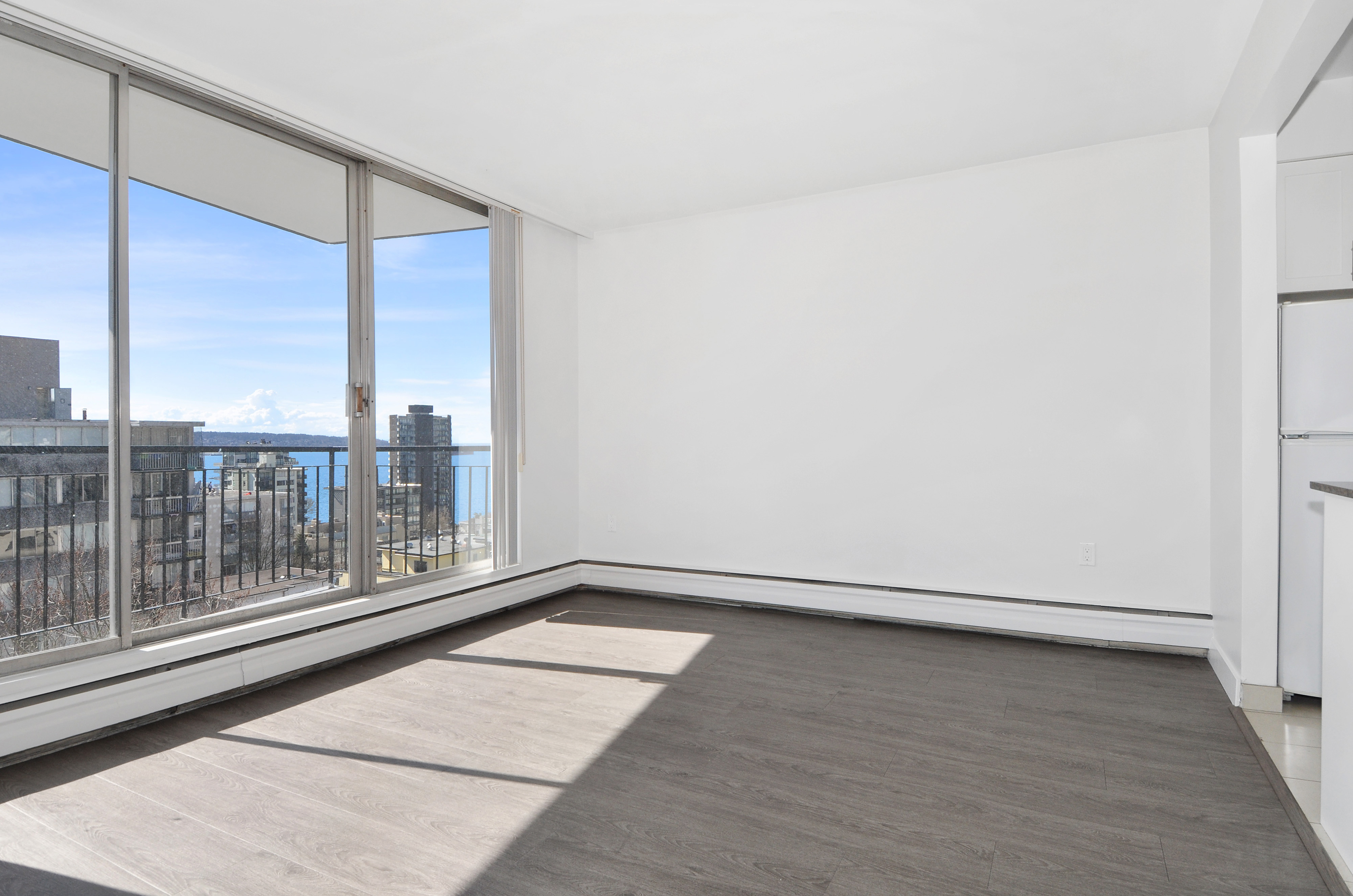 Crestview Terrace Rental Apartments Hollyburn Properties