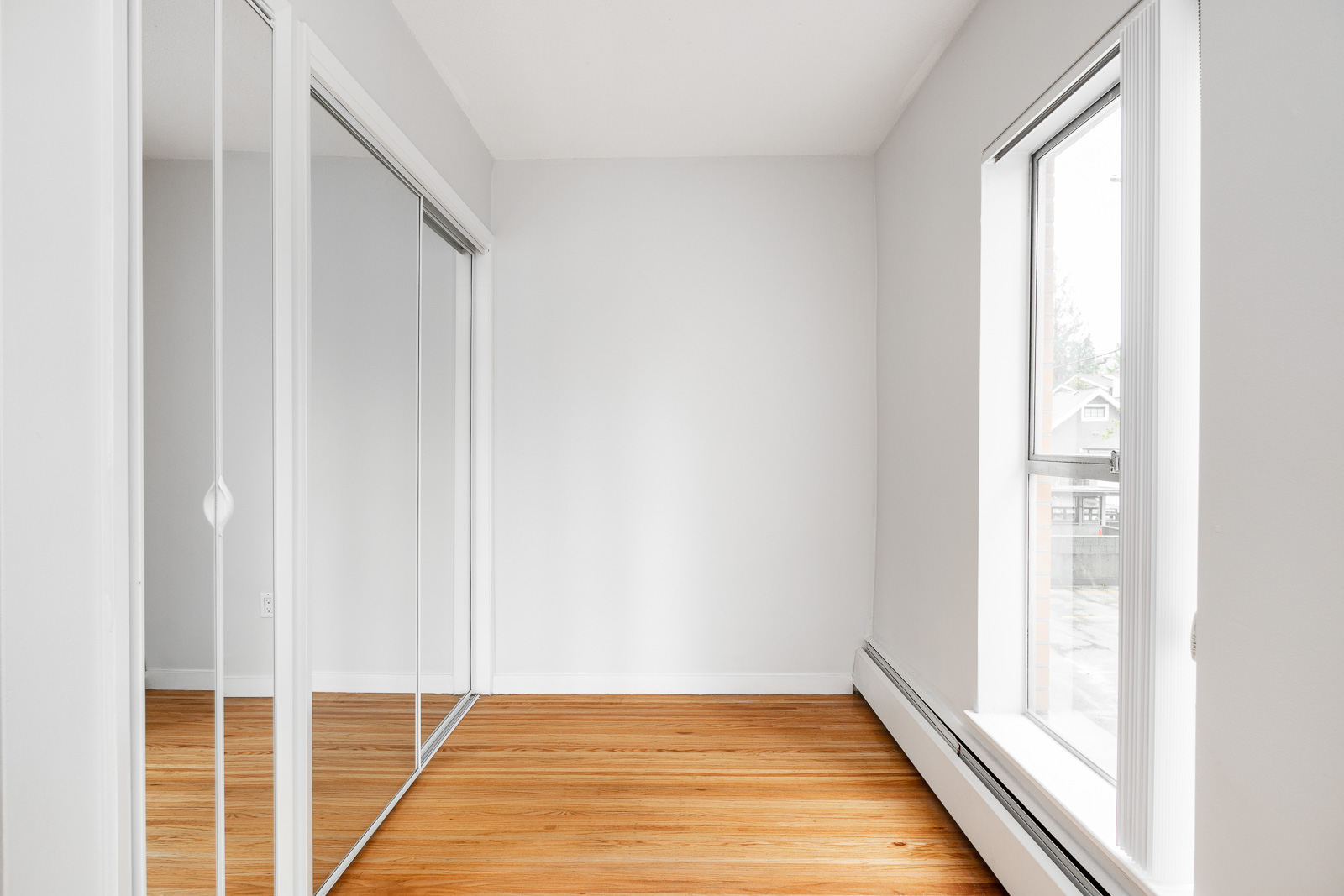 Bellevue Towers Rental Apartments Hollyburn Properties