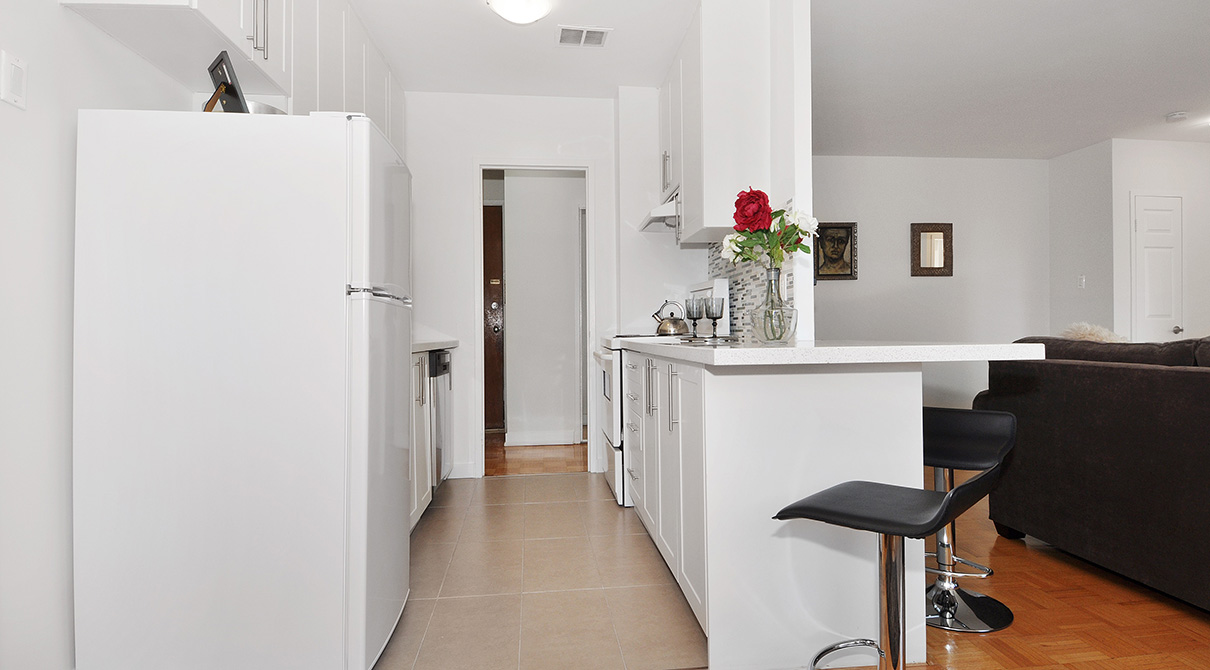 48 Isabella Rental Apartments Hollyburn Properties