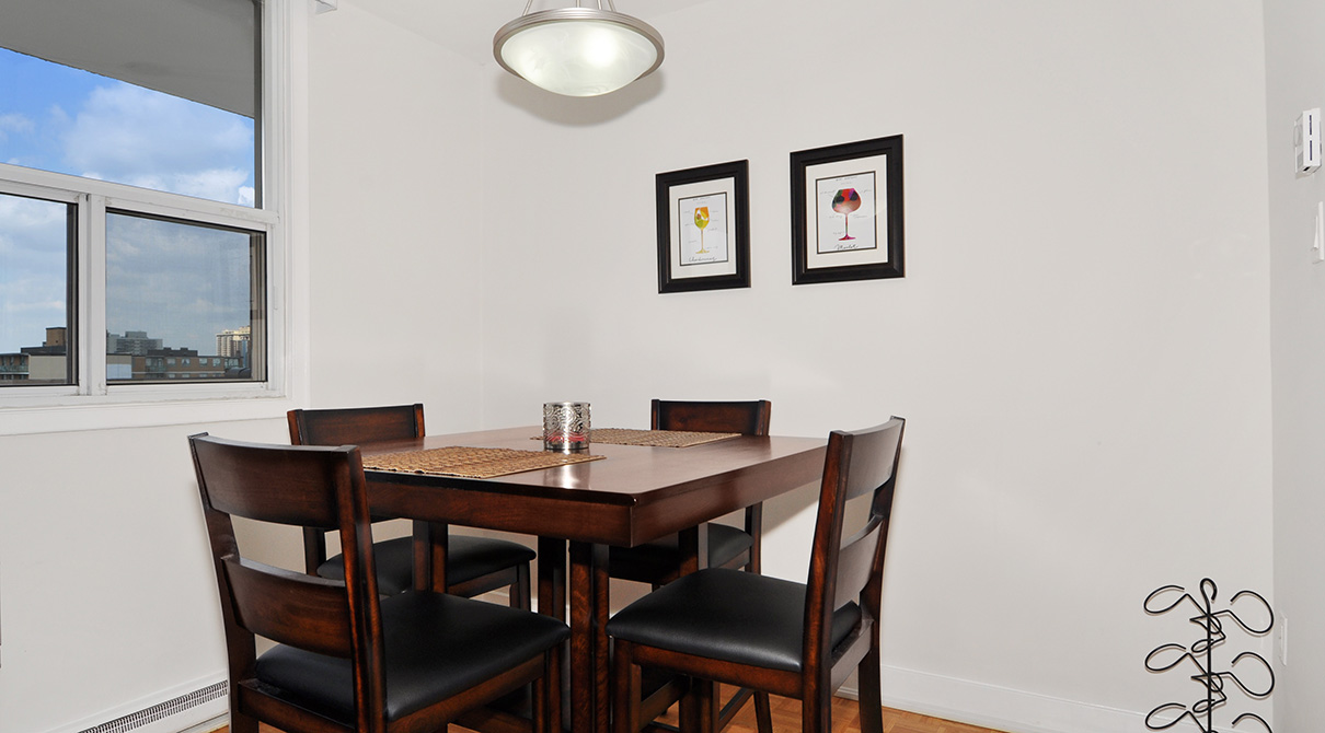 Davisville Tower Rental Apartments Hollyburn Properties