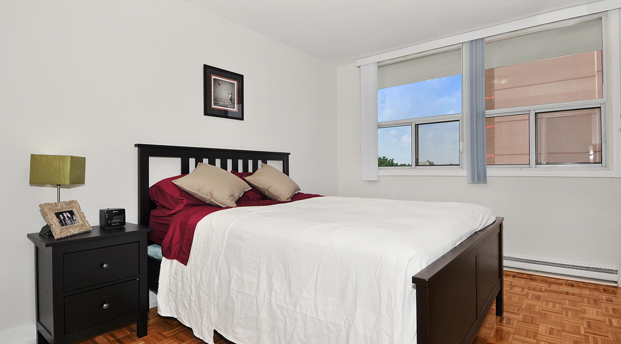 Davisville Tower Rental Apartments Hollyburn Properties