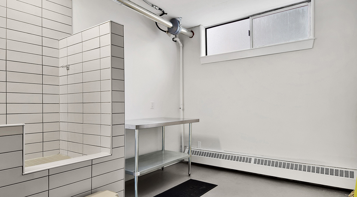 The Breakers Rental Apartments Hollyburn Properties