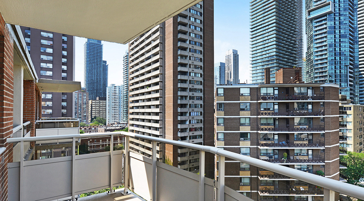 Bloor Yonge Tower Rental Apartments Hollyburn Properties