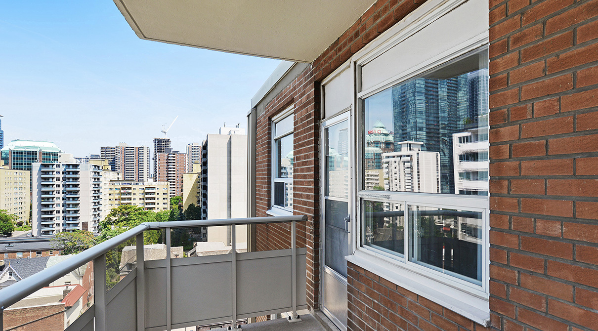 Bloor Yonge Tower Rental Apartments Hollyburn Properties