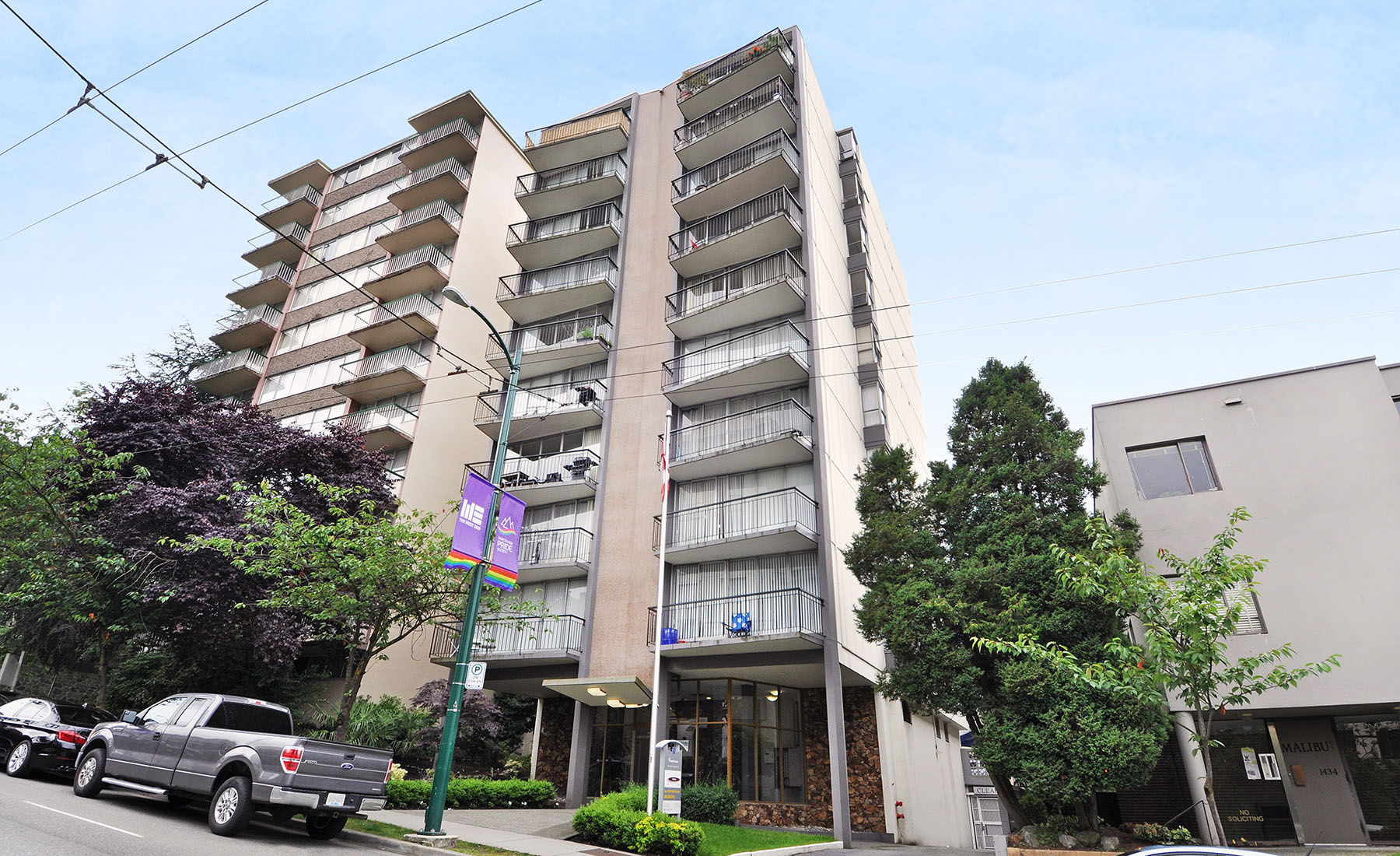 crestview terrace rental apartments hollyburn properties