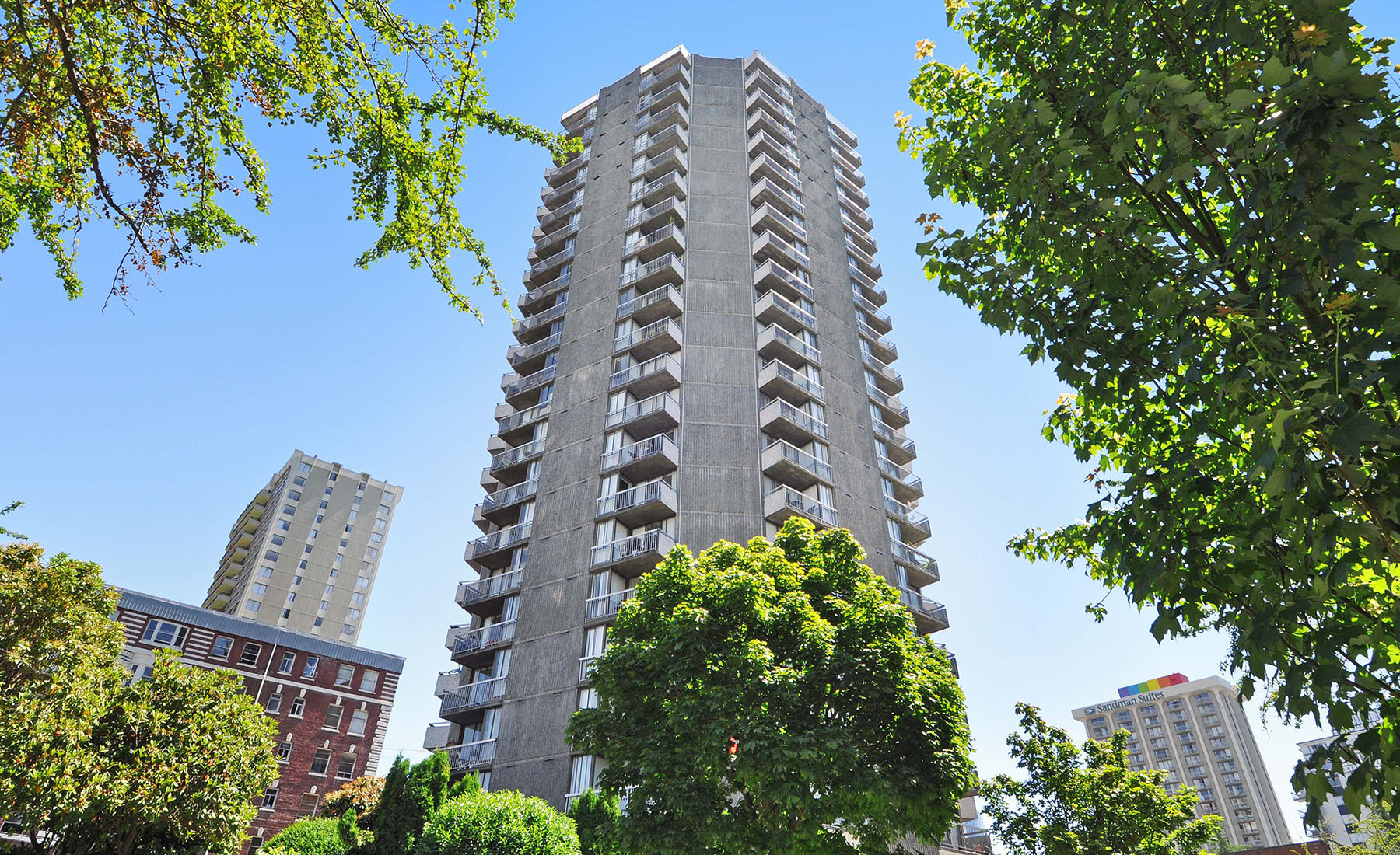 Hendry House Rental Apartments Hollyburn Properties