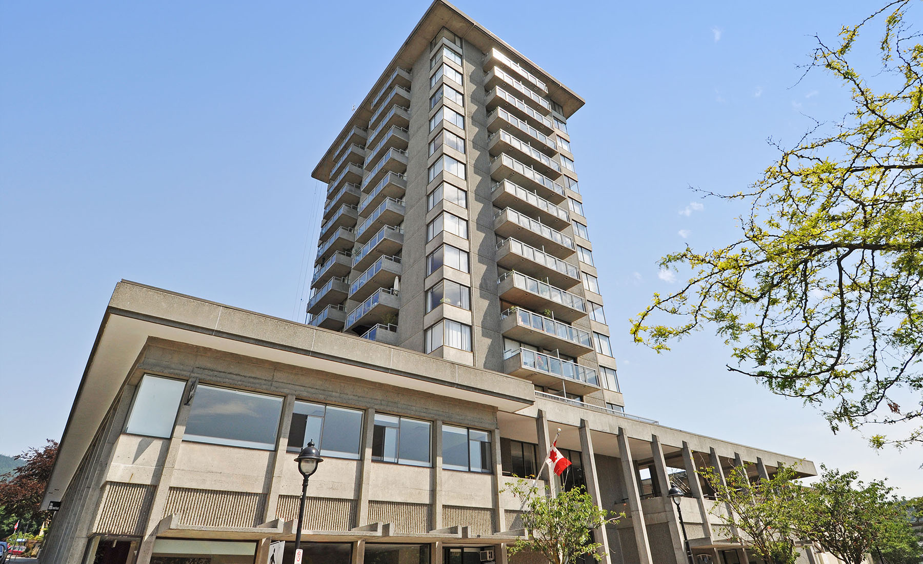 Hollyburn Plaza Rental Apartments Hollyburn Properties