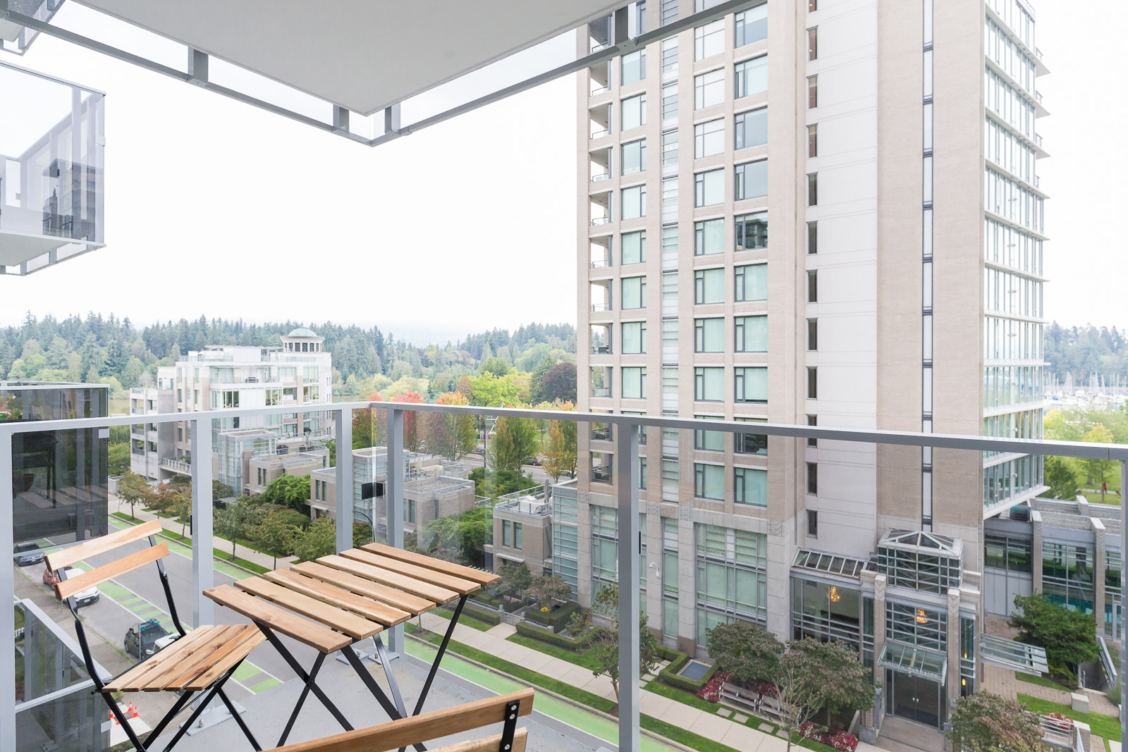 Unit 605 in Harbourview Hollyburn Properties