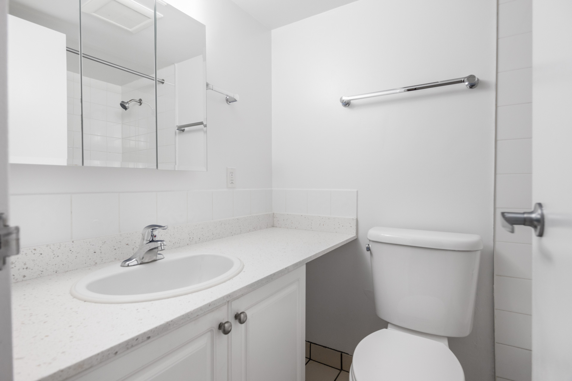 Central Plaza - 1 Bedroom 3
