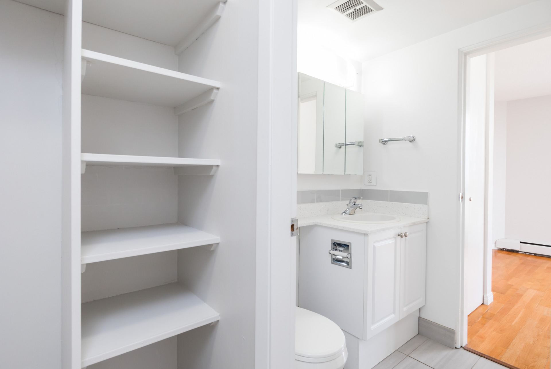 Hendry House Rental Apartments Hollyburn Properties