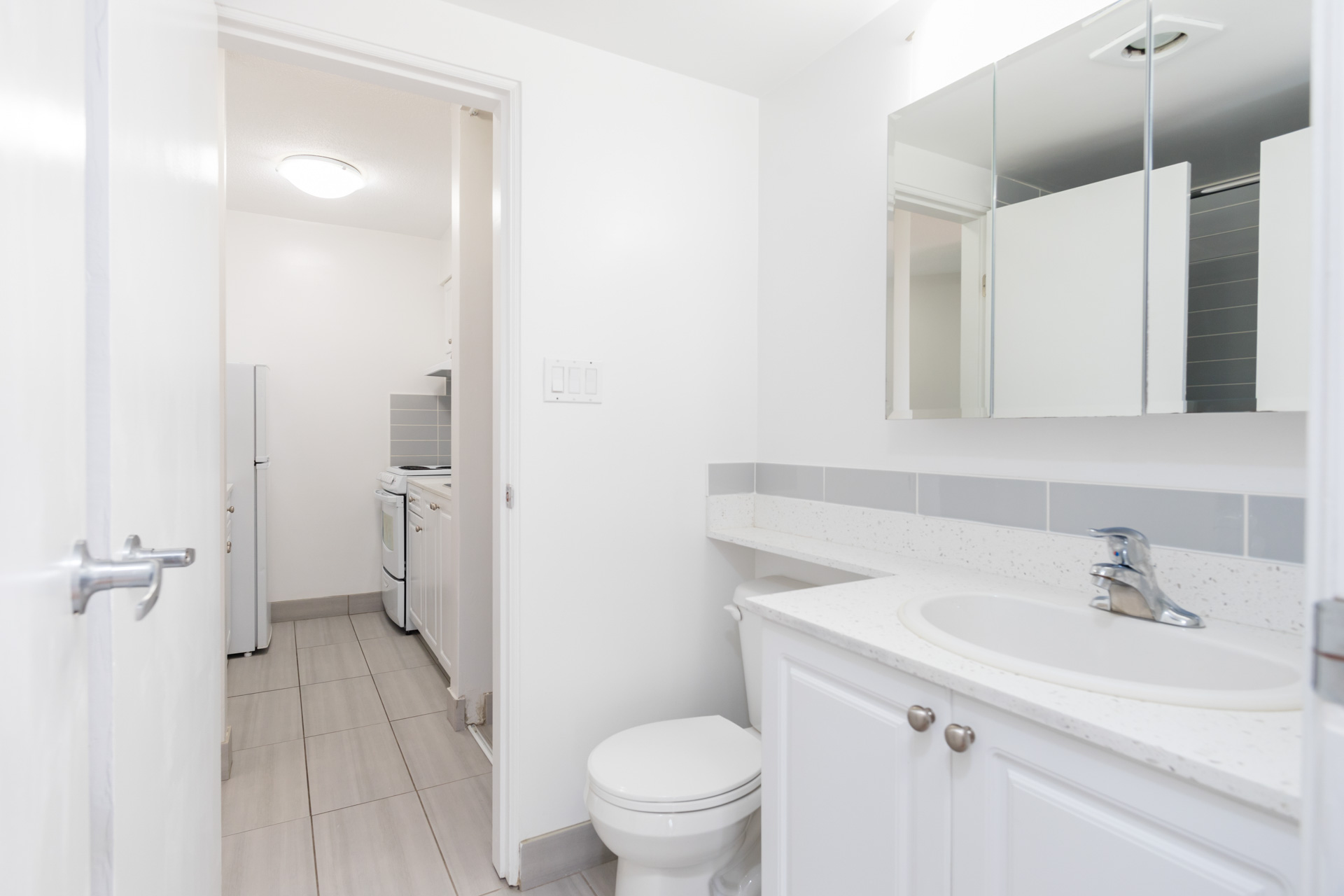 Hendry House Rental Apartments Hollyburn Properties