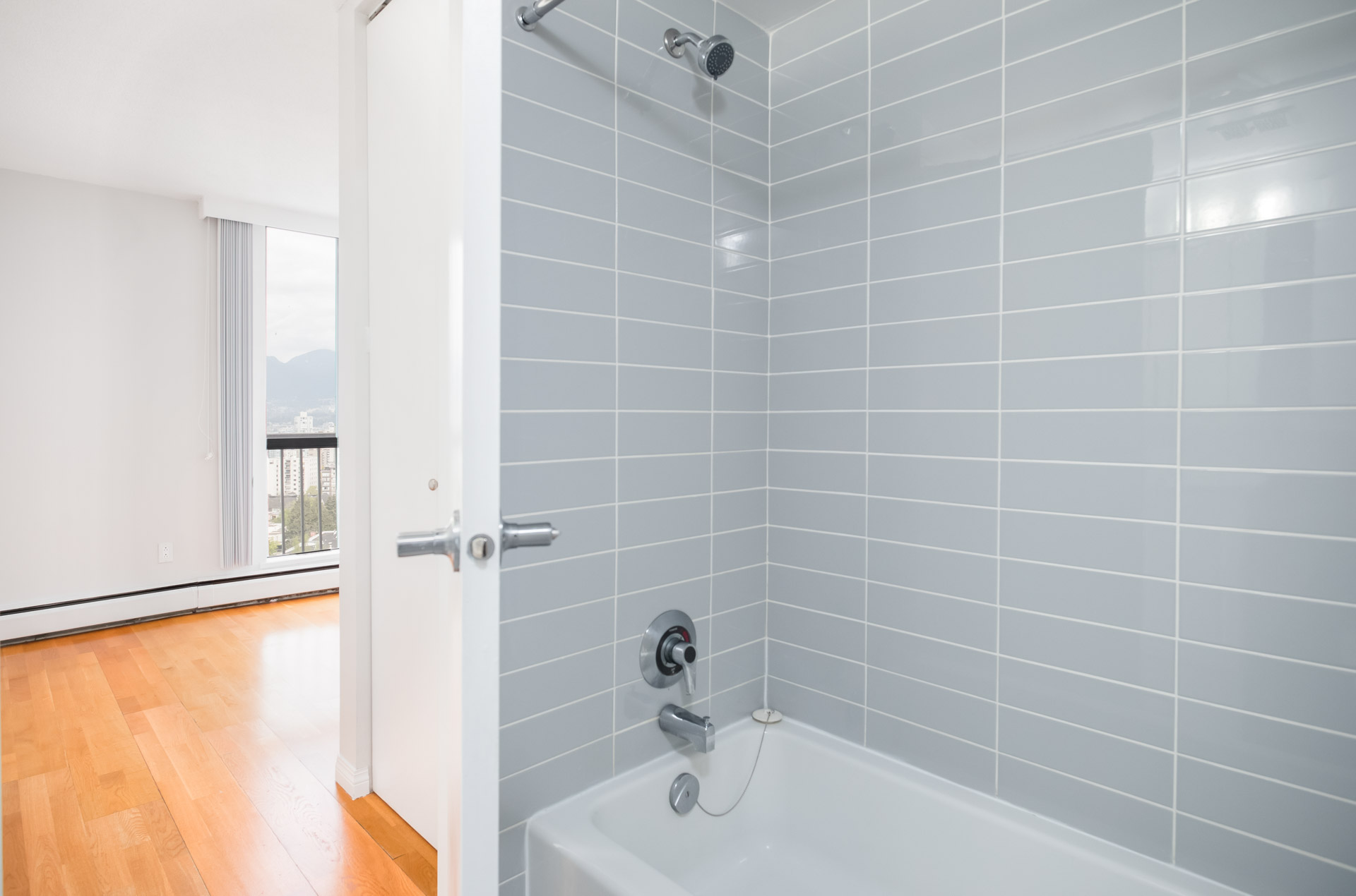 Hendry House Rental Apartments Hollyburn Properties