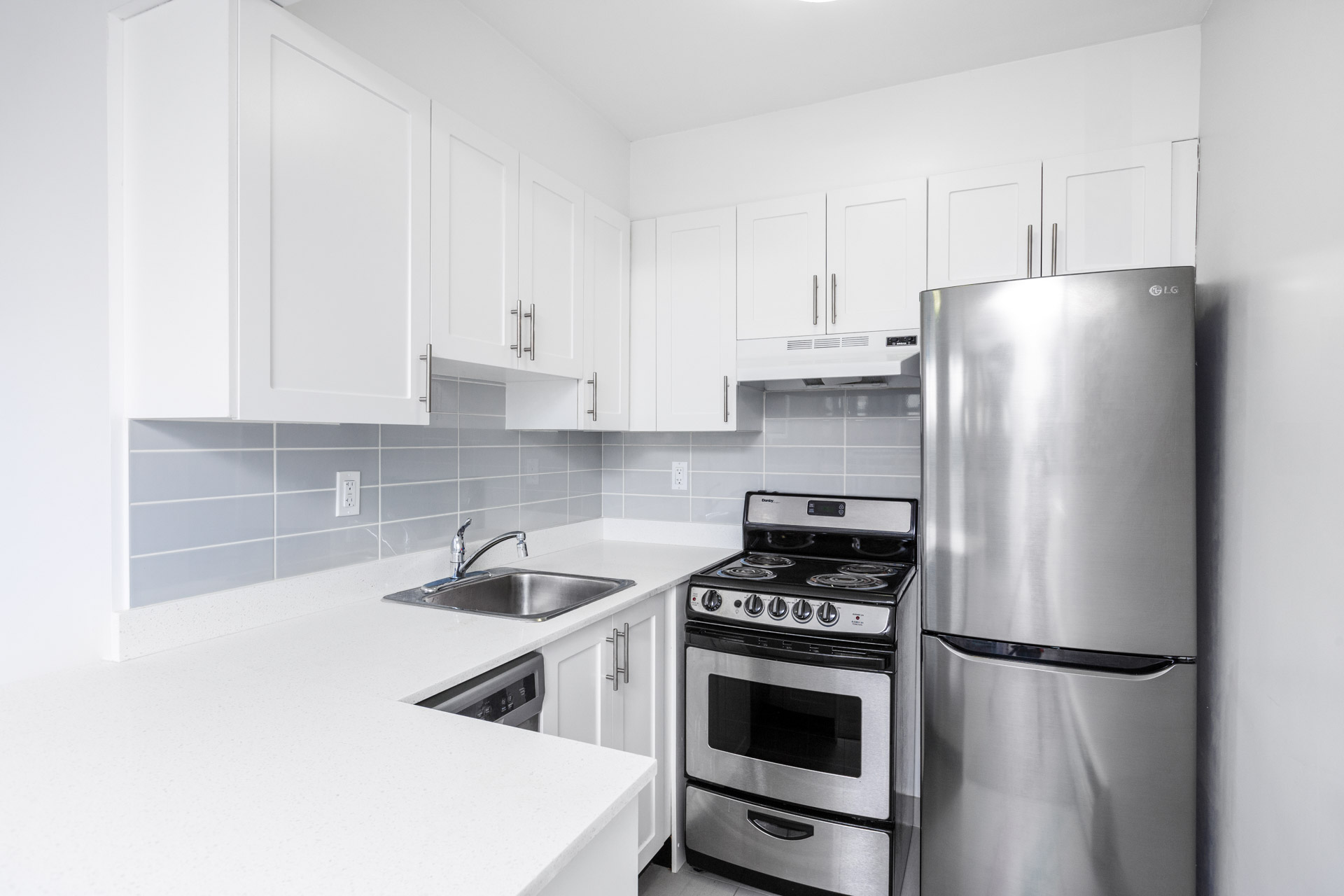 Hollyburn Court - Studio 4