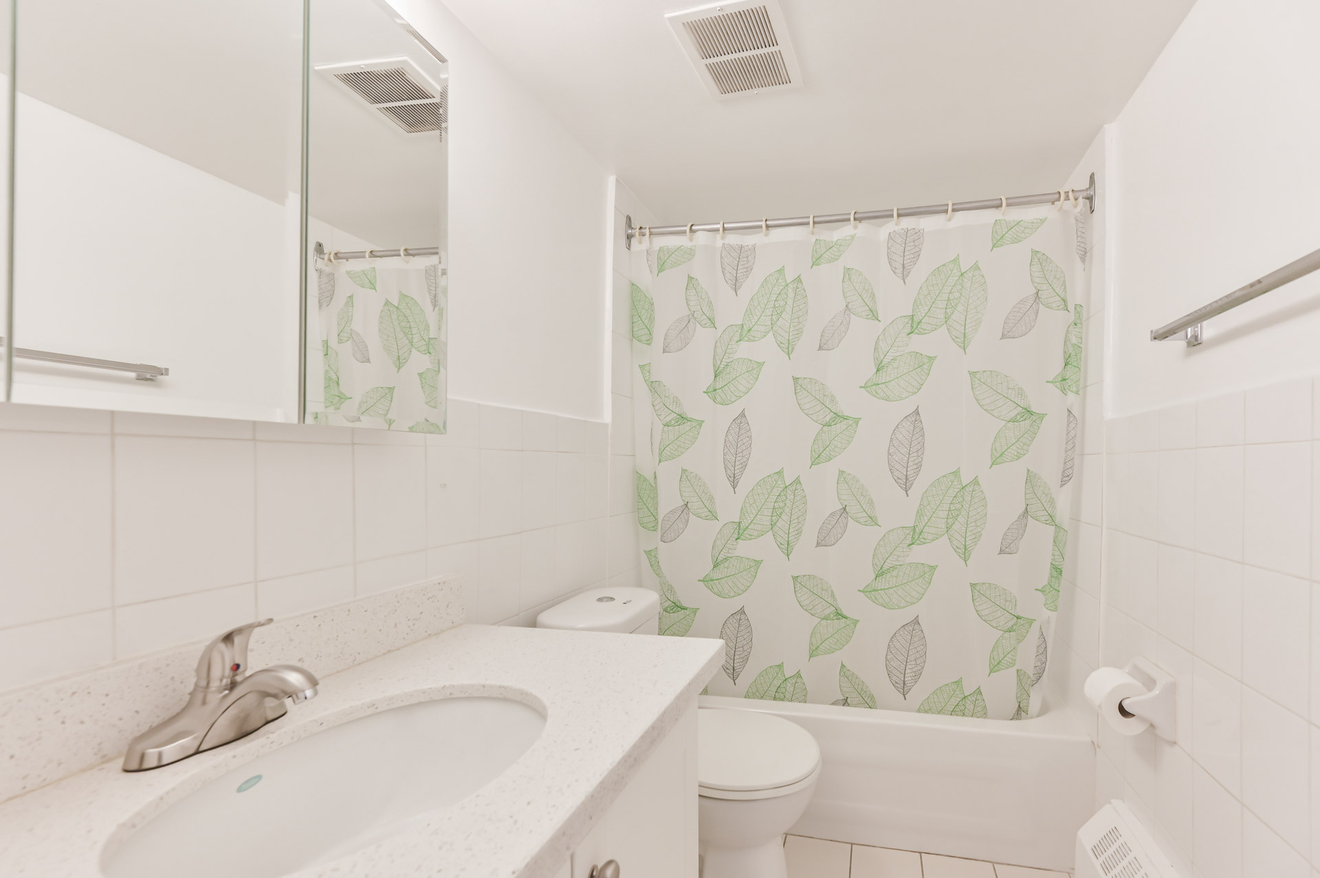 Prince Arthur - 1 Bedroom 2