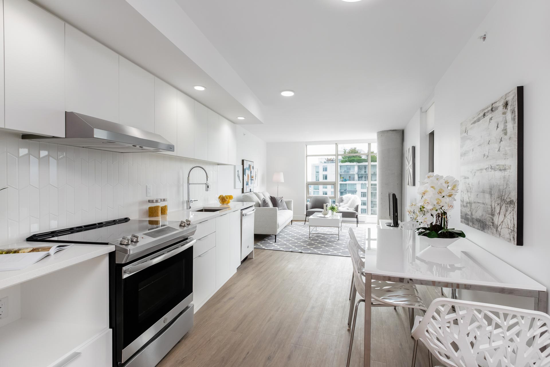 The Lonsdale Rental Apartments Hollyburn Properties