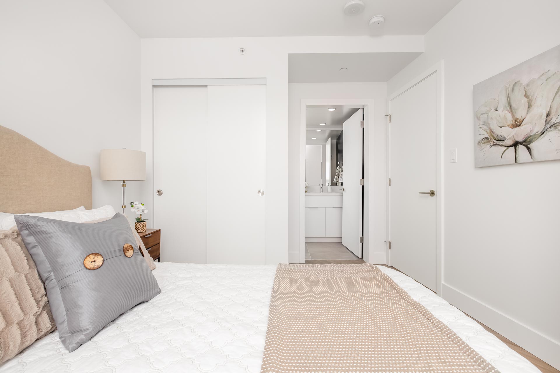 The Lonsdale Rental Apartments Hollyburn Properties