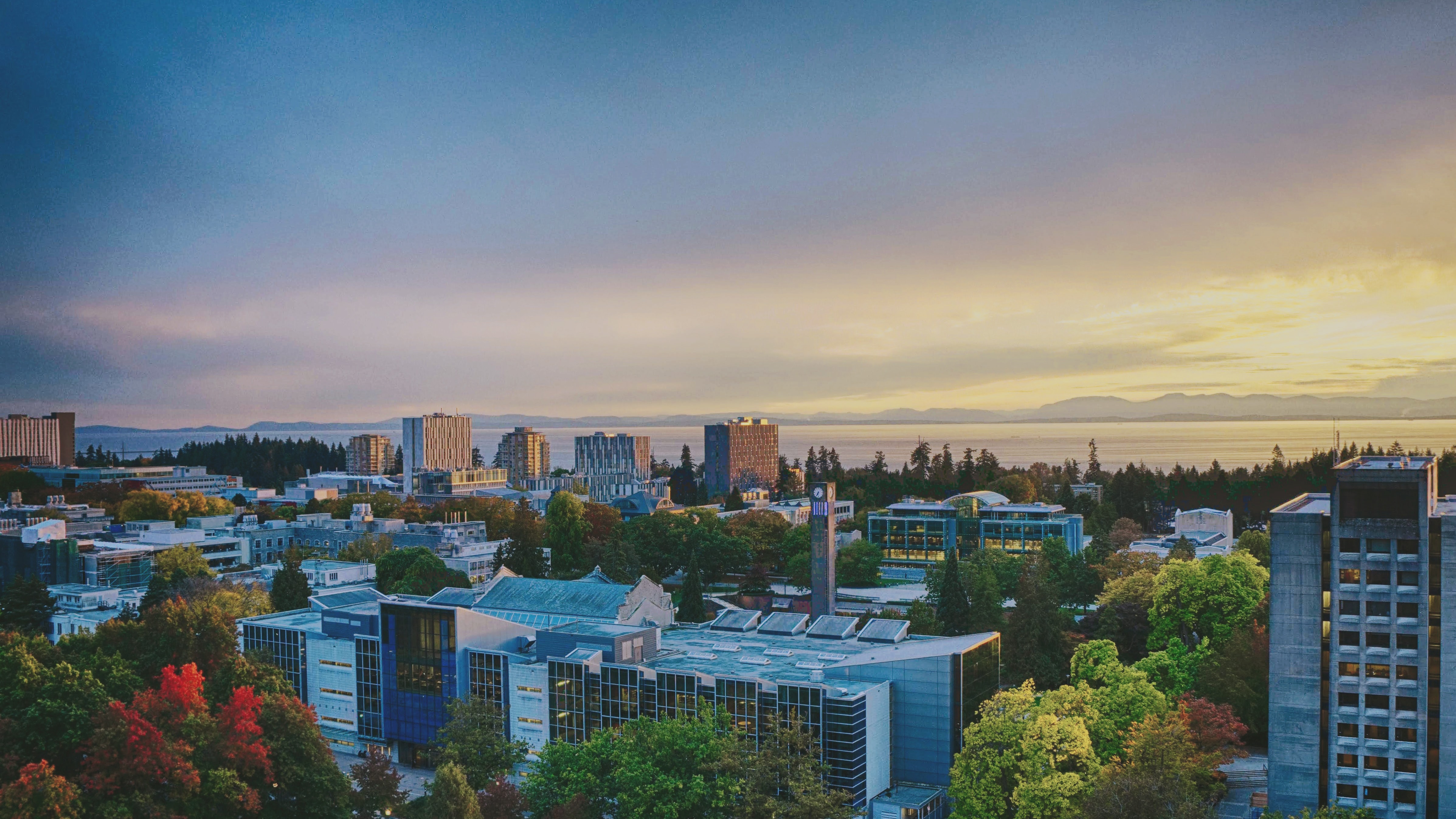 10 Reasons to Rent an Apartment Off Campus Hollyburn Properties