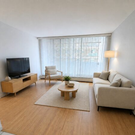 Prince's Island Place living room